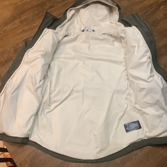 The North Face M(10/12) jacket - Picture 6 of 11